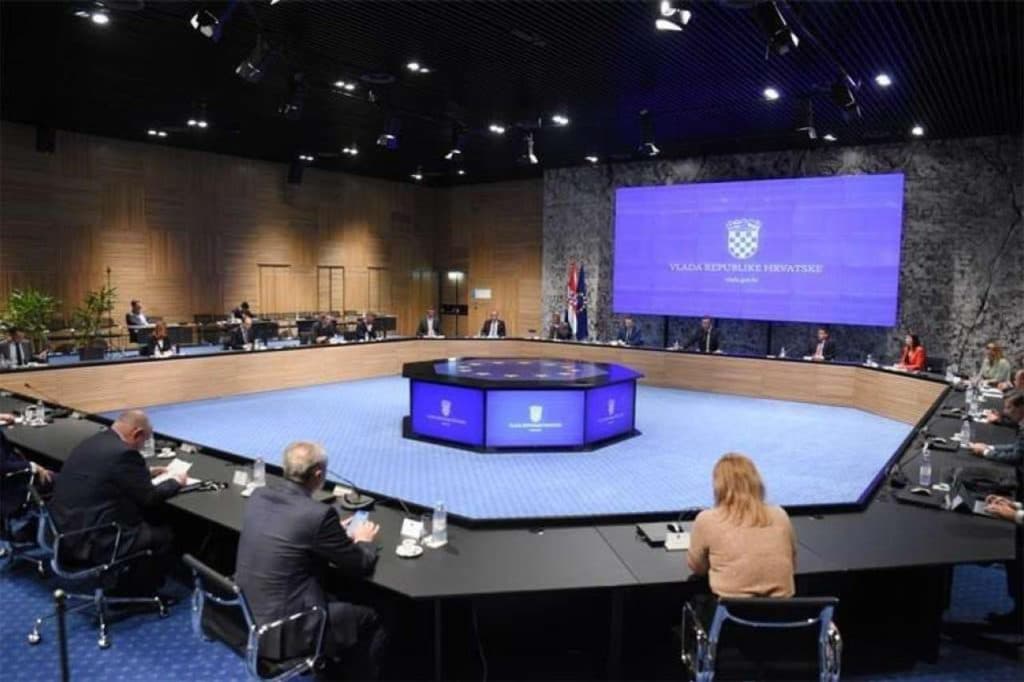 Ilustracija članka: Vlada RH za projekte Hrvata u BiH odobrila 19 milijuna KM, na popisu škole, domovi zdravlja, poljoprivreda…