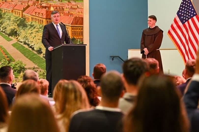 Ilustracija članka: Milanović posjetio župu hercegovačkih fratara: Prije 30 godina sam ovdje otišao na misu