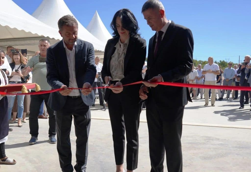 Ilustracija članka: Otvorena prva tvornica za preradu voća i povrća u Hercegovini