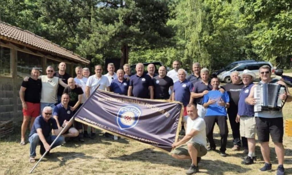 Ilustracija članka: Istražuje se pripadnik FUP-a zbog isticanja zastave MUP-a Herceg-Bosne