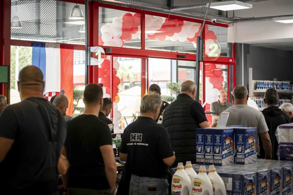 Ilustracija članka: Cijene pale – velika akcija u svim Građa prodajnim centrima!