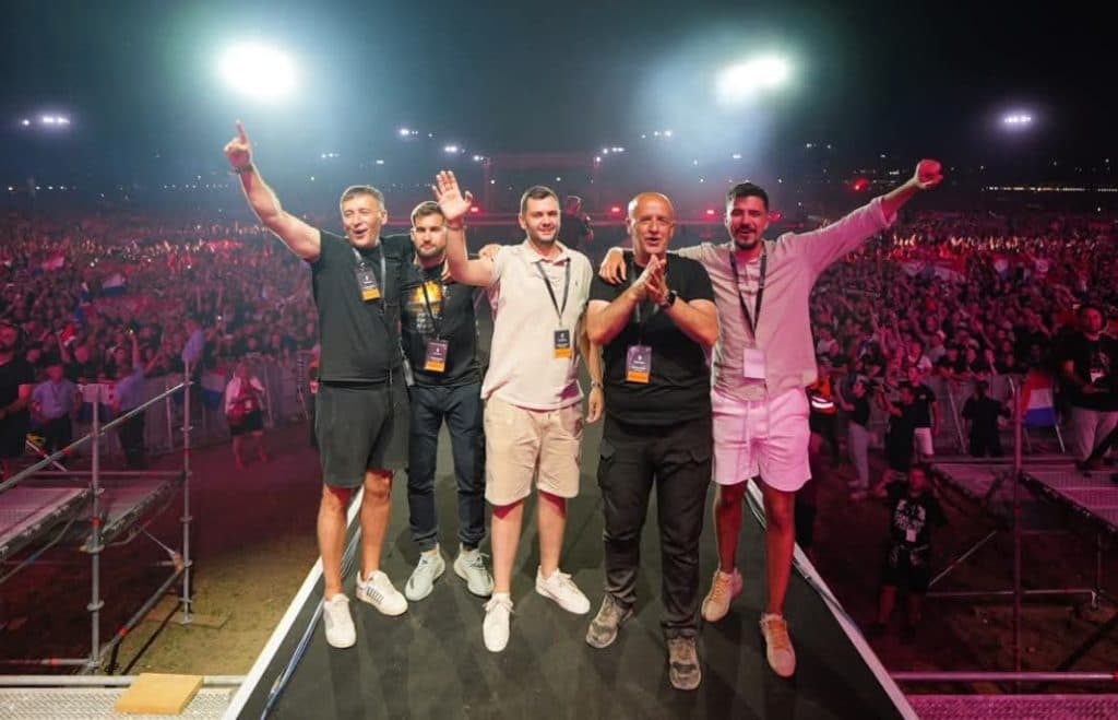 Ilustracija članka: Thompson uzvraća Tomaševiću: Nitko mi neće zabraniti da pjevam o Hrvatskoj!