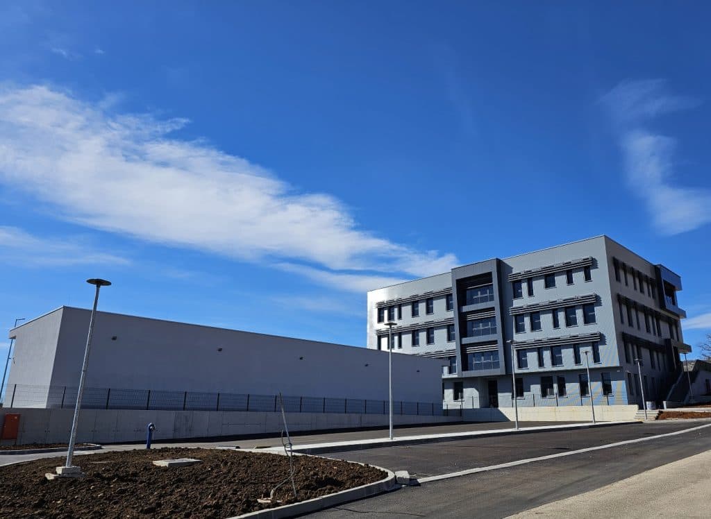 Ilustracija članka: Elektroprivreda HZ HB do kraja 2026. smanjuje broj zaposlenih