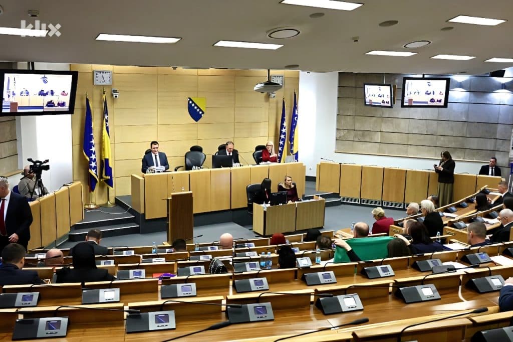 Ilustracija članka: Usvojene izmjene Zakona o MIO: Evo kako se mijenja obračun najniže mirovine