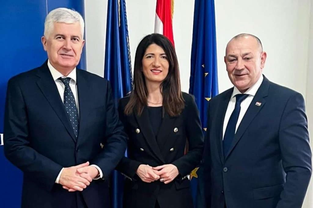 Ilustracija članka: Čović u Zagrebu s Medvedom: Naglasak na prava hrvatskih branitelja iz BiH i europske reforme