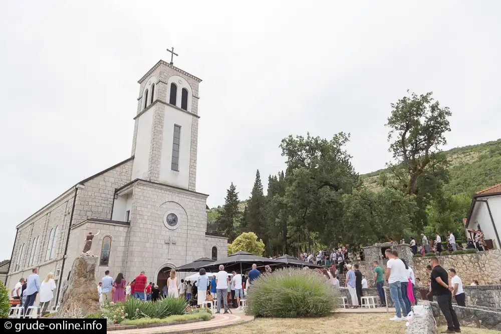 Ilustracija članka: Trećari iz Ružića okupljaju mnoštvo mladih