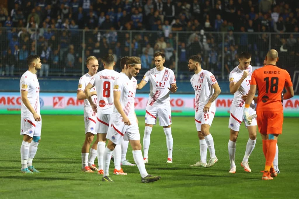 Ilustracija članka: Zrinjski oduševio nogometni svijet: našli su način kako pomoći navijačima Crystal Palacea: ‘Većina bi to zabranila‘