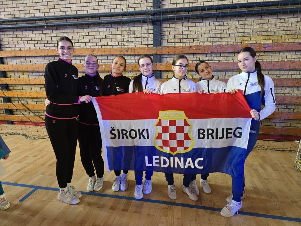 Ilustracija članka: Cheerleading klub Ledinac briljirao u Mostaru i osvojio juniorsko srebro