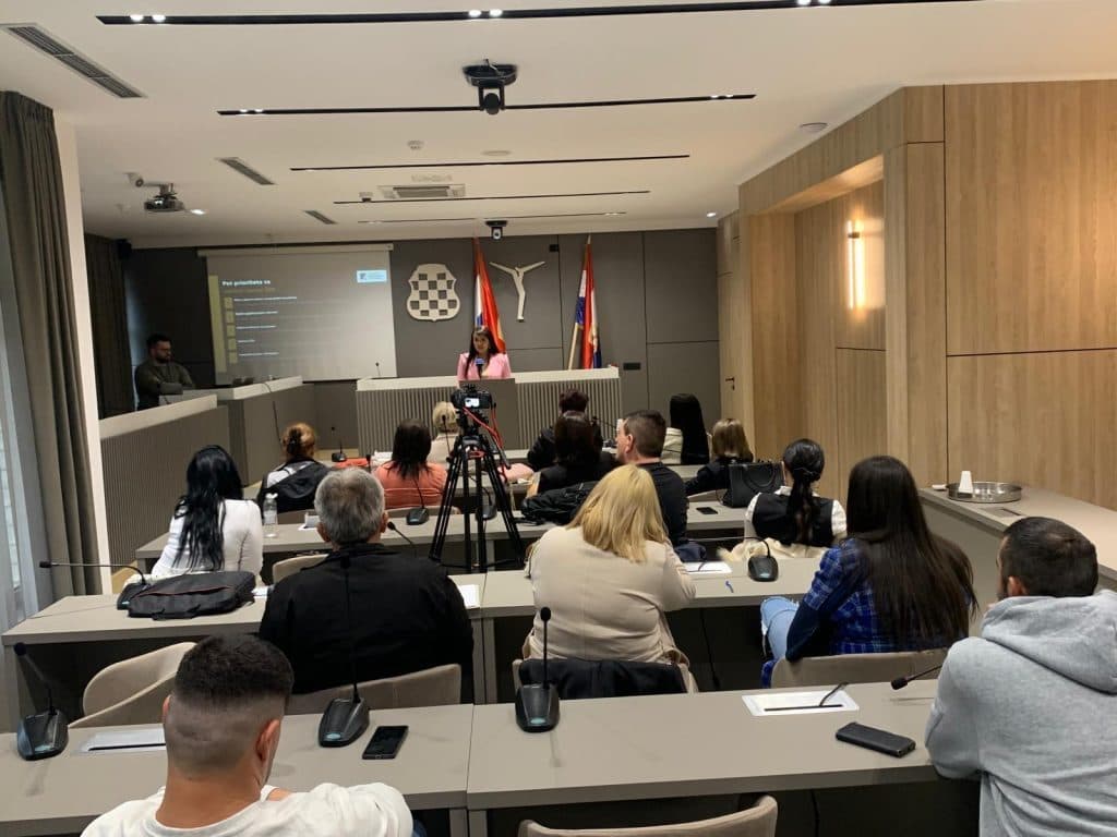 Ilustracija članka: Održana javna tribina na temu „Održivi gospodarski razvoj Županije Zapadnohercegovačke“