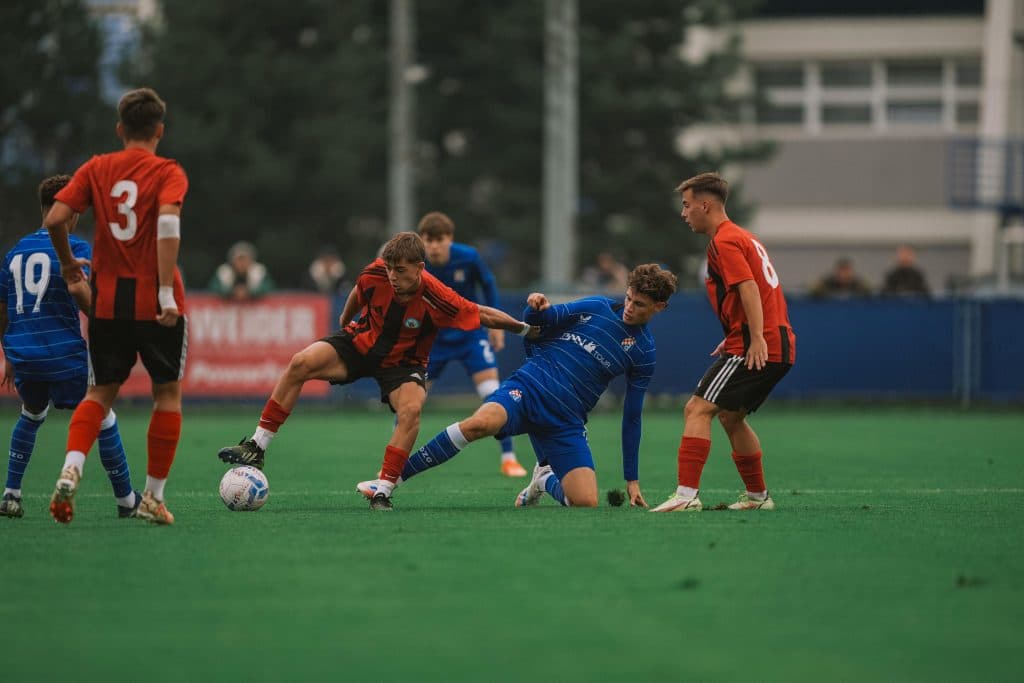 Ilustracija članka: Gruđanin donio pobjedu Kustošiji U19 protiv Dinama