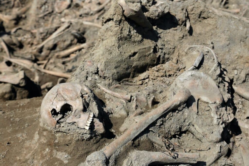 Ilustracija članka: Vrgorac i Imotski: Pronađeni posmrtni ostaci, među žrtvama i fratri iz Širokog Brijega