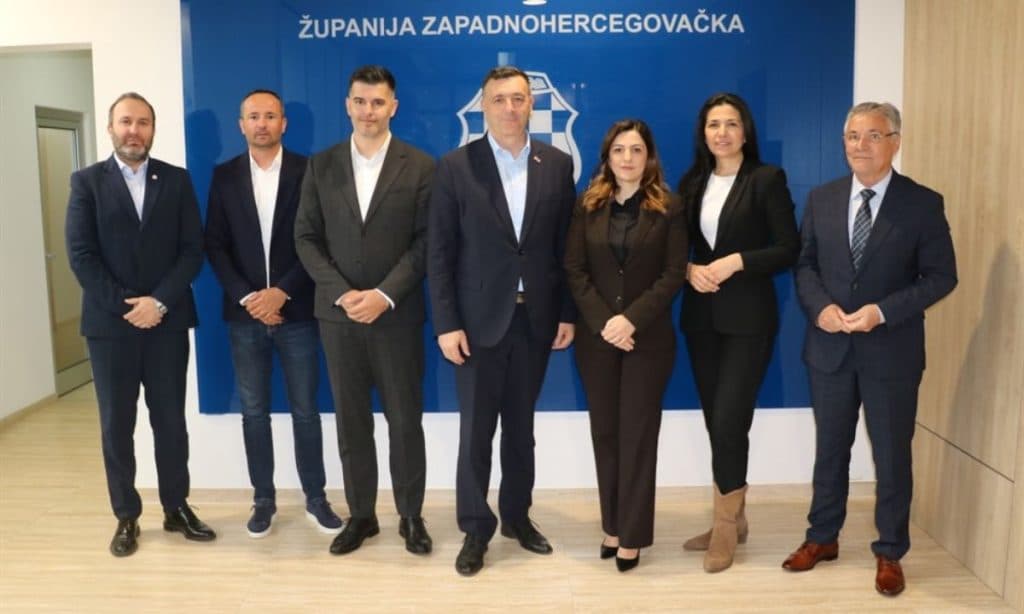 Ilustracija članka: ŽZH osigurala 1,5 milijuna KM za prijevoz učenika, Grudama 262.200,00 KM