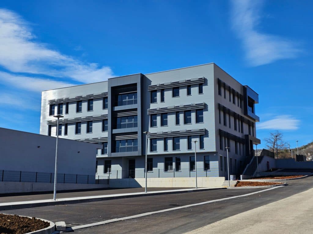 Ilustracija članka: ​Elektroprivreda HZHB traži 38 novih djelatnika: Pogledajte otvorena radna mjesta po gradovima