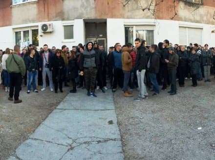 Ilustracija članka: Nema deložacije obitelji Šarić! Akcija aktivista uspjela!