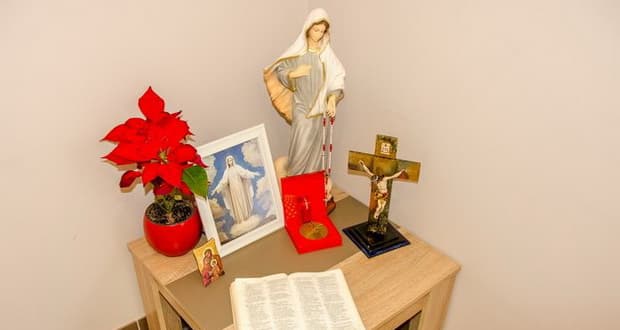 Ilustracija članka: Željko Babić Međugorju poklonio brončanu medalju