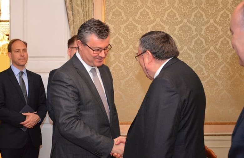 Ilustracija članka: Trajna zadaća Vlade Hrvatske je skrb o hrvatskome narodu u BiH