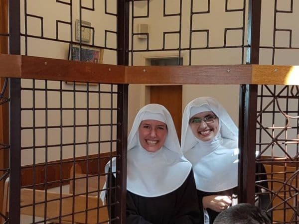 Ilustracija članka: Hercegovačke framašice s. Marija Brigita Bošnjak i s. Marija Janja Dragičević pristupile redu klarisa