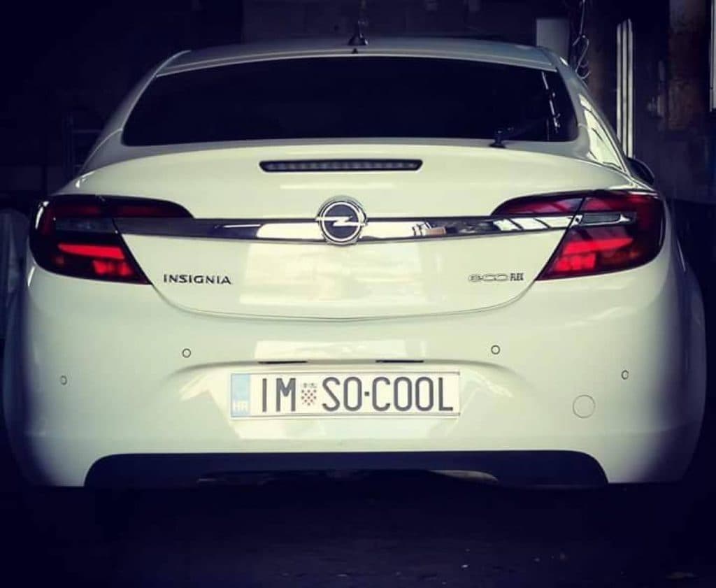 Ilustracija članka: Jedinstvena registracija iz Imotskog izazvala oduševljenje