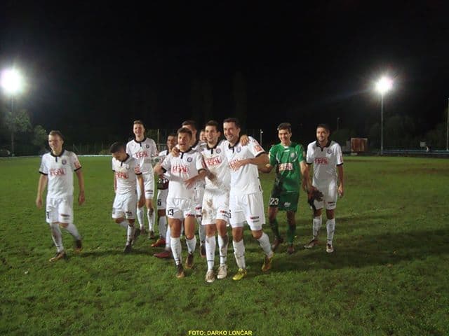 Ilustracija članka: GOŠK iz Gabele na memorijalu Bruna Bušića u Donjim Vinjanima