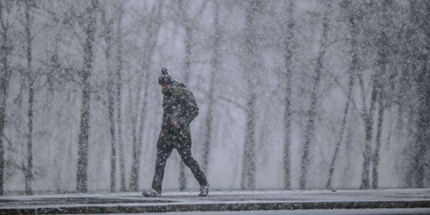 Ilustracija članka: Ministarstvo predlaže da se skrati radno vrijeme zbog snijega