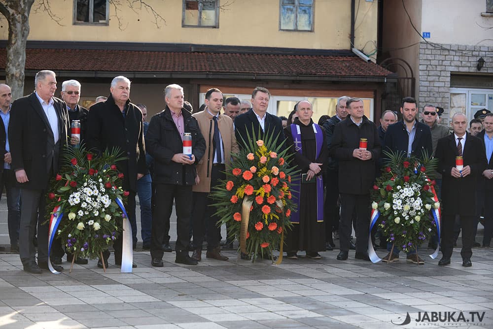 Ilustracija članka: U Širokom Brijegu obilježeno sjećanje na pobijene franjevce i puk