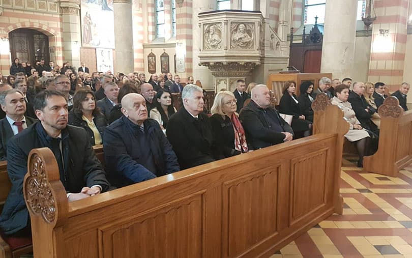 Ilustracija članka: Hrvatski političari predvođeni Čovićem na duhovnoj obnovi u Sarajevu