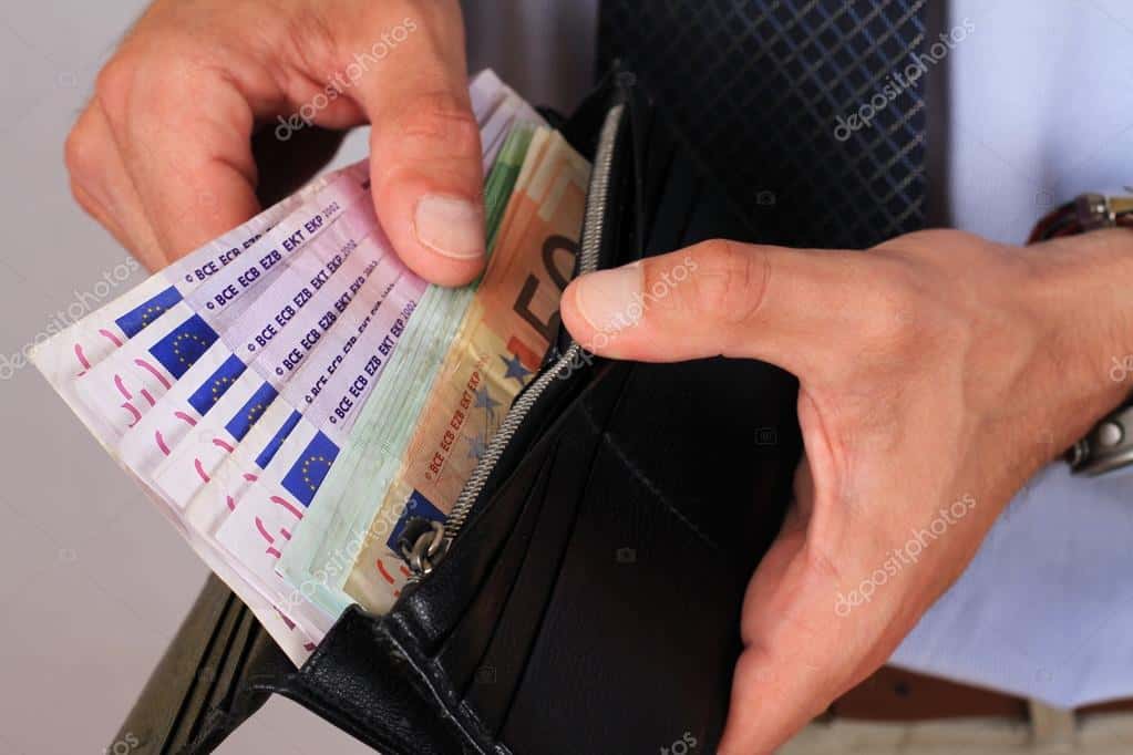 Ilustracija članka: Ako planirate ići iz BiH: Evo kolike su satnice u zemljama EU