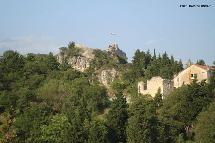 Ilustracija članka: Hasanaginica otvara 43.Imotska Sila