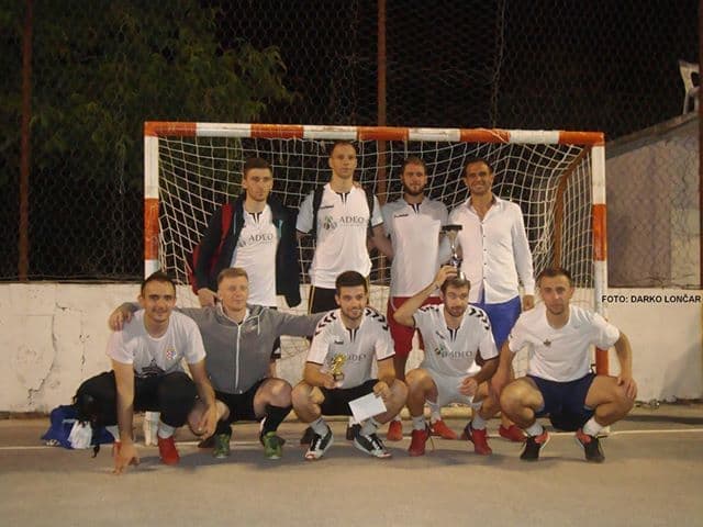 Ilustracija članka: Memorijal u Imotskim Poljicima čeka novog vladara lopte