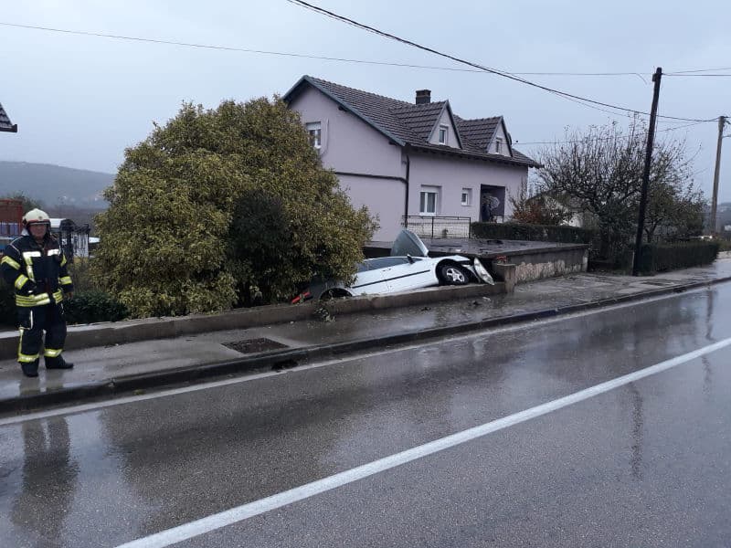Ilustracija članka: Grude: U prometnoj nesreći ozlijeđena jedna osoba (FOTO)