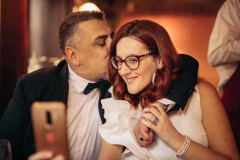 Ilustracija članka: Udala se Martina Mlinarević: “Mislili su da dolaze na kavu…”