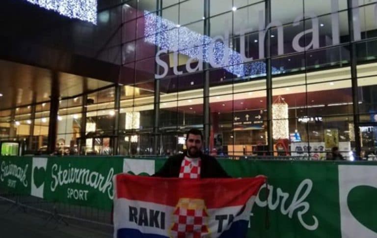 Ilustracija članka: Navijačima iz Gruda i Posušja u Austriji nisu dali unijeti zastavu Hrvata iz BiH