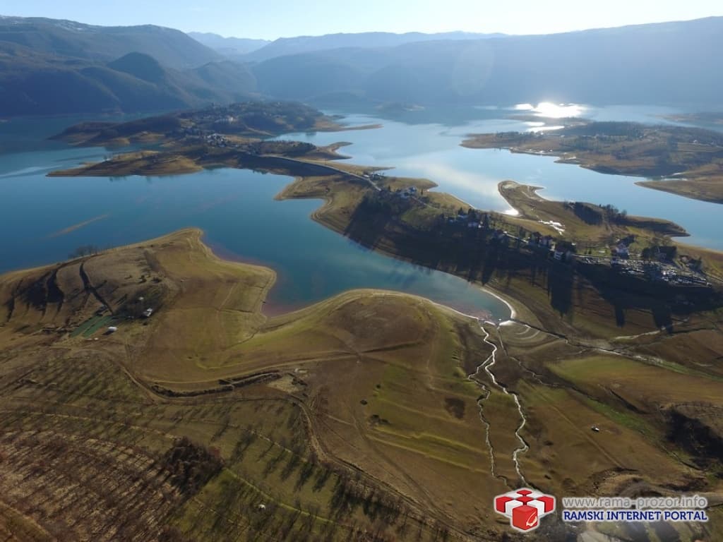 Ilustracija članka: Snimke Ramskog jezera iz zraka ostavljaju bez daha