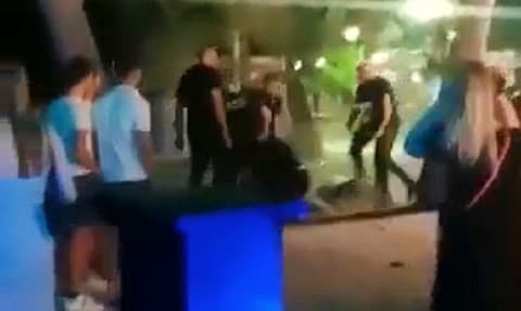 Ilustracija članka: VIDEO Redari ispred kluba u Makarskoj brutalno mlatili ljude