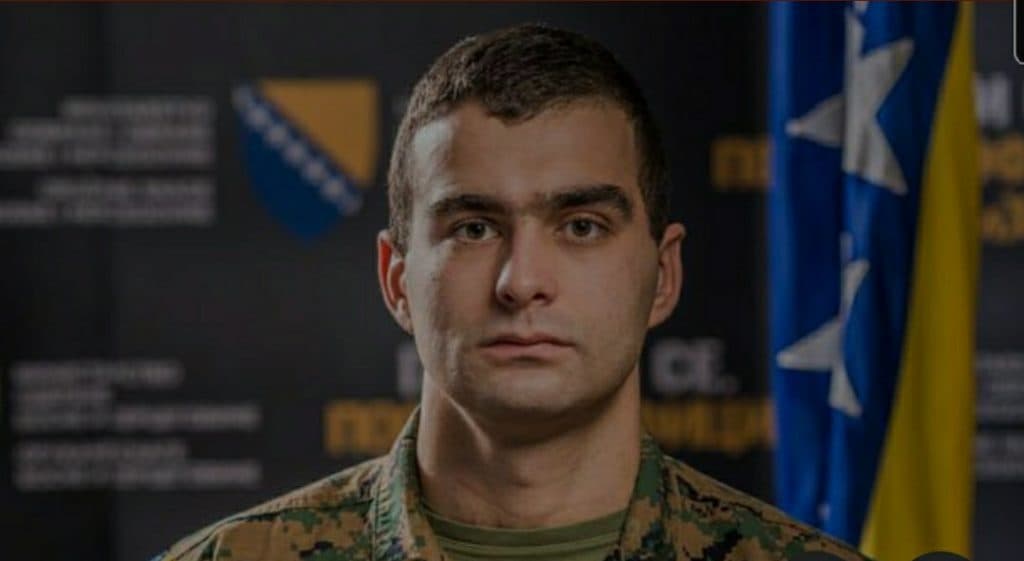 Ilustracija članka: Tomislav Zelenčić: Oduvijek je jedan djelić mene sanjao da nosim odoru i pomažem ljudima