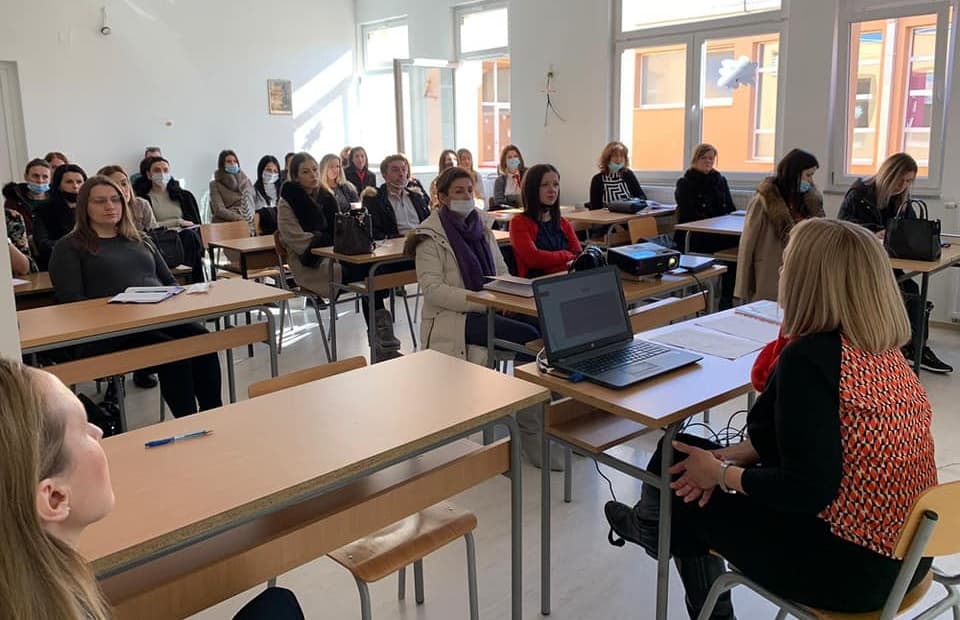 Ilustracija članka: U Grudama održana stručna edukacija za pedagoge i asistente u nastavi
