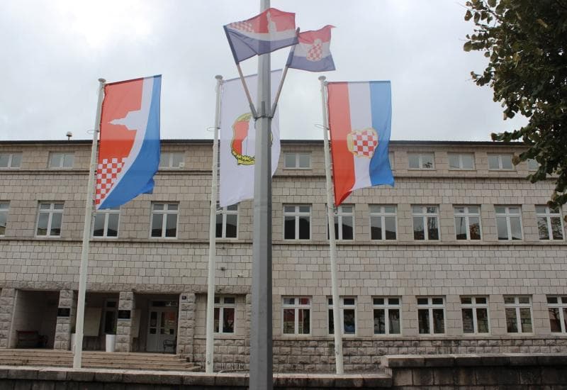 Ilustracija članka: Posušje kupuje zemlju za izgradnju kolodvora