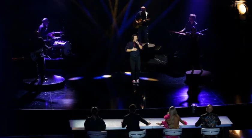 Ilustracija članka: Širokobriježanin izveo svoju najbolju autorsku pjesmu i pokazao drugačiju stranu svog talenta