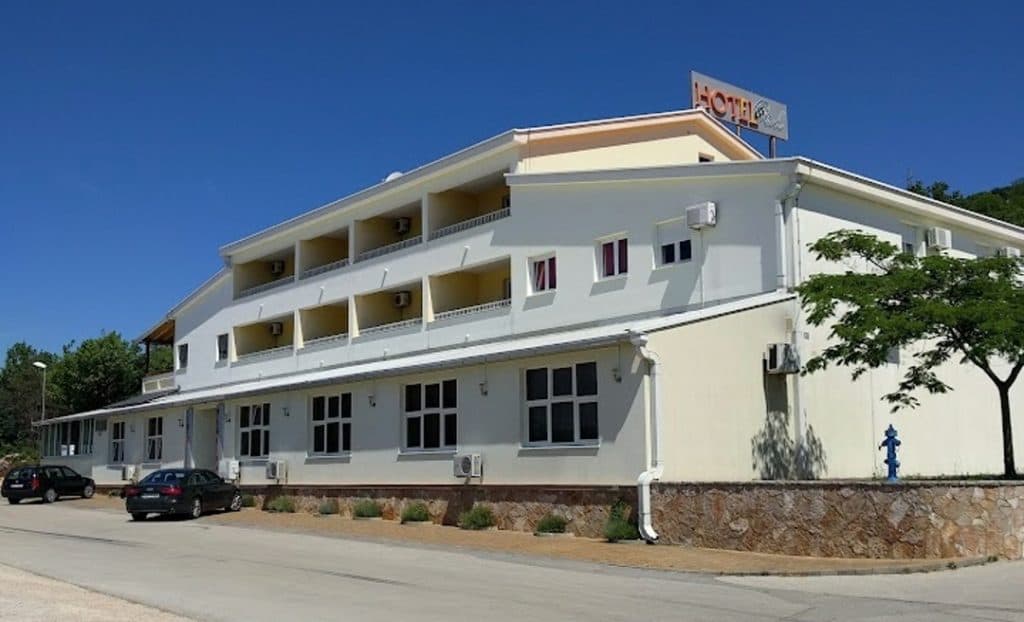 Ilustracija članka: Hotel Otok Grude raspisao natječaj za posao