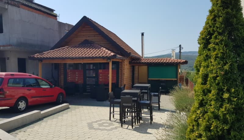 Ilustracija članka: U centru Gruda se prodaje Grill i zemljište