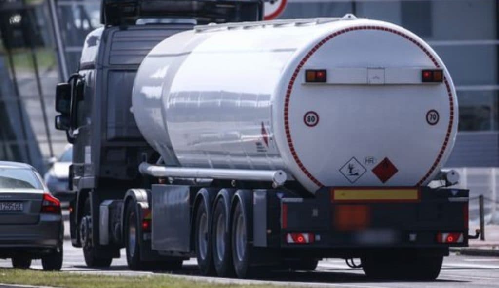 Ilustracija članka: Cisterne za transport goriva u Ukrajinu tražene u BiH: Prijevoznici za turu uzimaju i do 10.000 KM