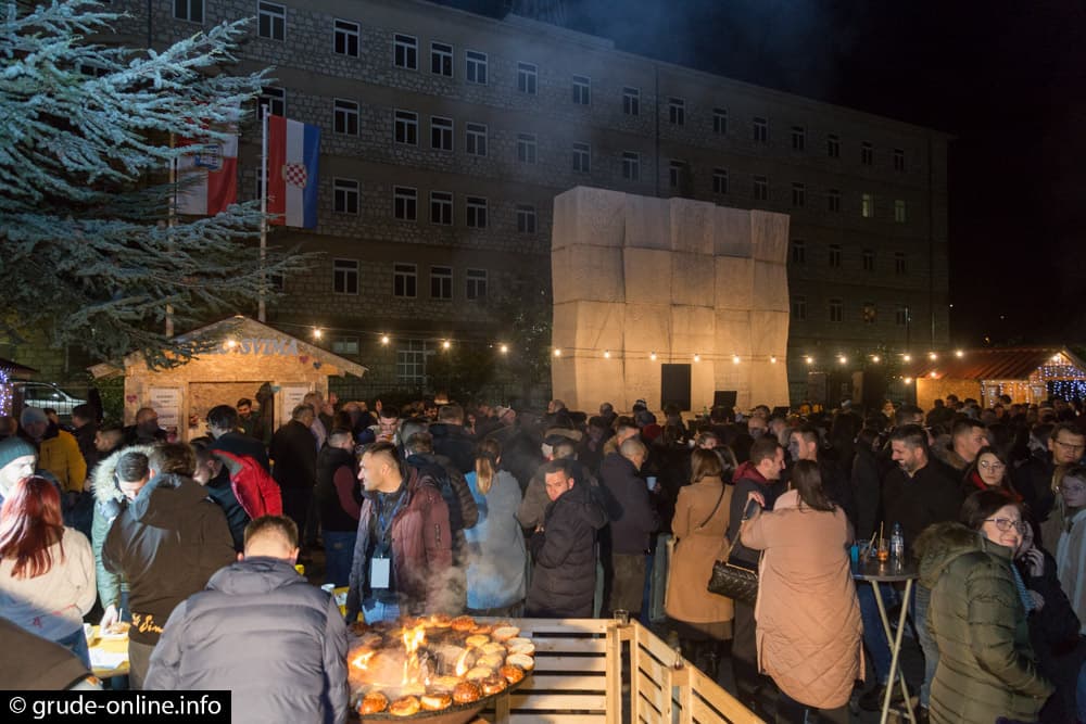 Ilustracija članka: Pogledajte program manifestacije “Božić svima” Grude 2024.