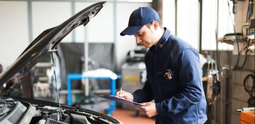 Ilustracija članka: Evo na koji način državljani BiH vlastiti automobil mogu popravljati u inozemstvu