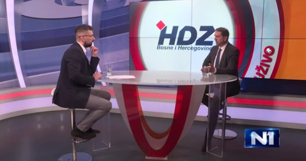 Ilustracija članka: Novinar pitao Čavaru zašto nema uhićenja političara u HNŽ-u i ŽZH