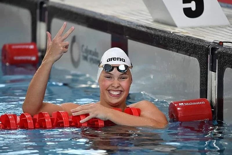 Ilustracija članka: Sjajna Lana Pudar svjetska juniorska prvakinja i u disciplini 100 metara delfin!