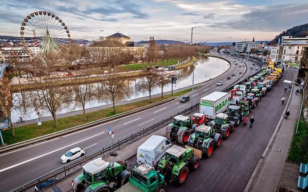 Ilustracija članka: Njemačkoj prijeti potpuni kaos, u tijeku masovni prosvjedi
