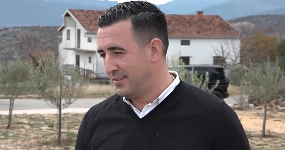 Ilustracija članka: Skoro svaki tjedan iz Njemačke dolazi u Hercegovinu, gdje je posadio blizu tisuću maslina