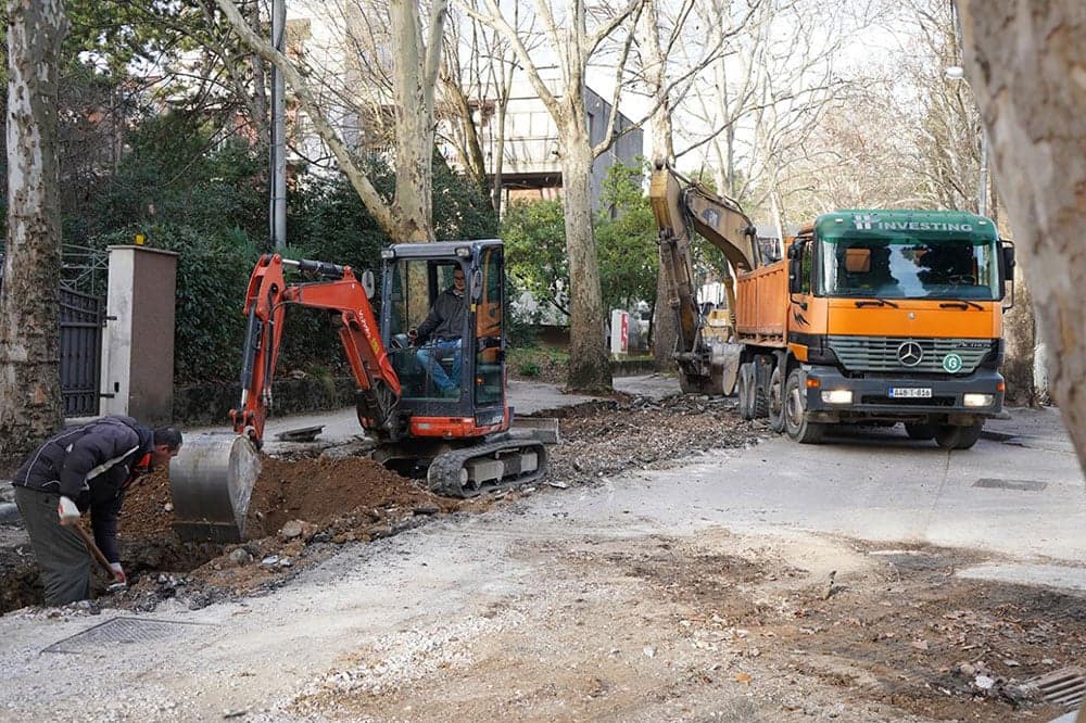 Ilustracija članka: Počeli radovi na drugoj fazi sanacije ulice prema bolnici u Mostaru