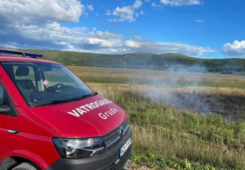 Ilustracija članka: U ŽZH 13 požara u danu