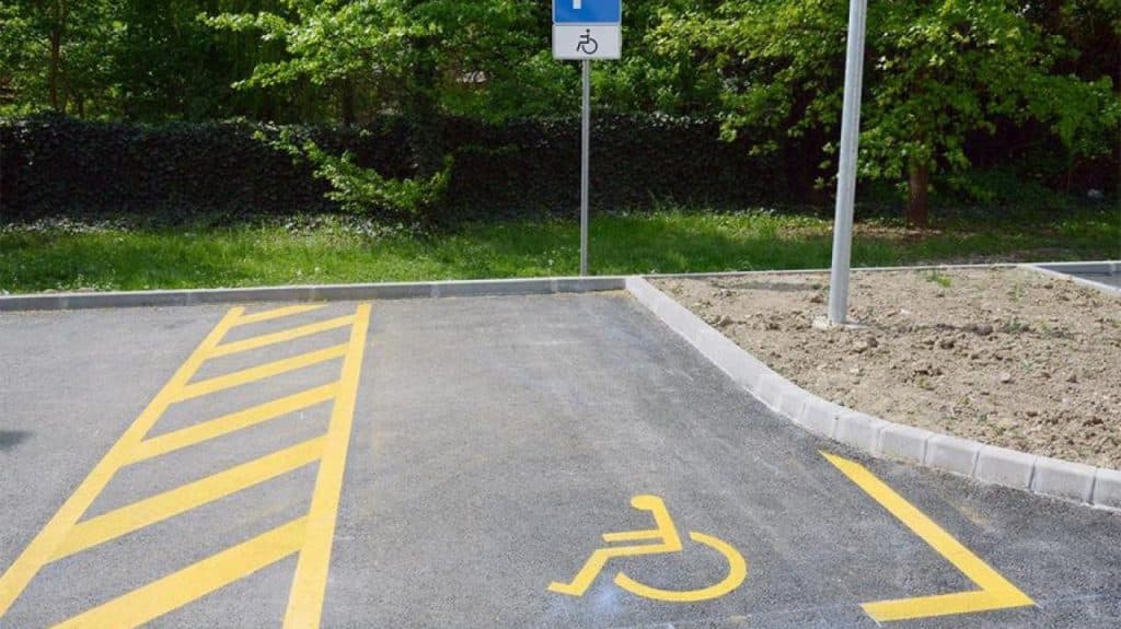 Ilustracija članka: ŽZH: U Grudama napisano najviše kazni za parkiranje na invalidskim mjestima, u Posušju ni jedna